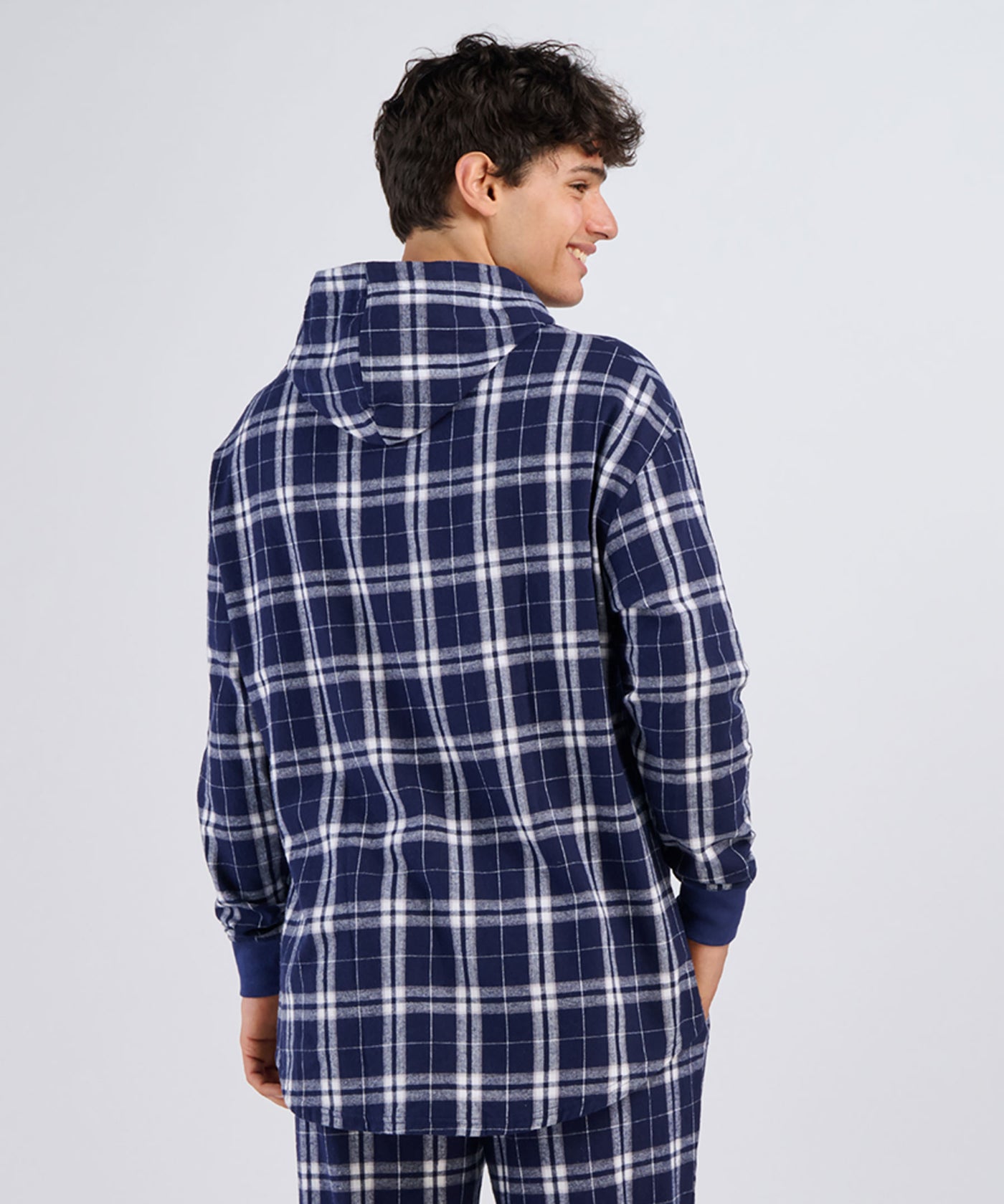 navy/silver plaid